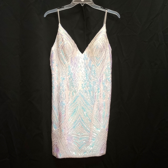 Dress - Picture 1 of 3